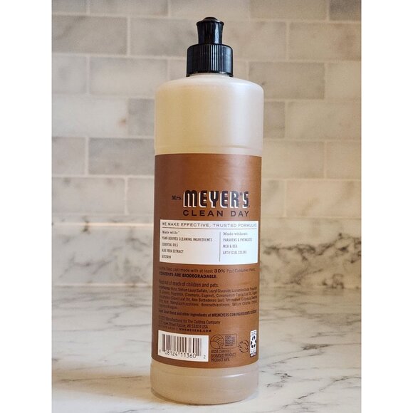 Mrs. Meyers Clean Day Dish Soap Acorn Spice Scent 16 Fl Oz Biodegradable Formula - Picture 2 of 3